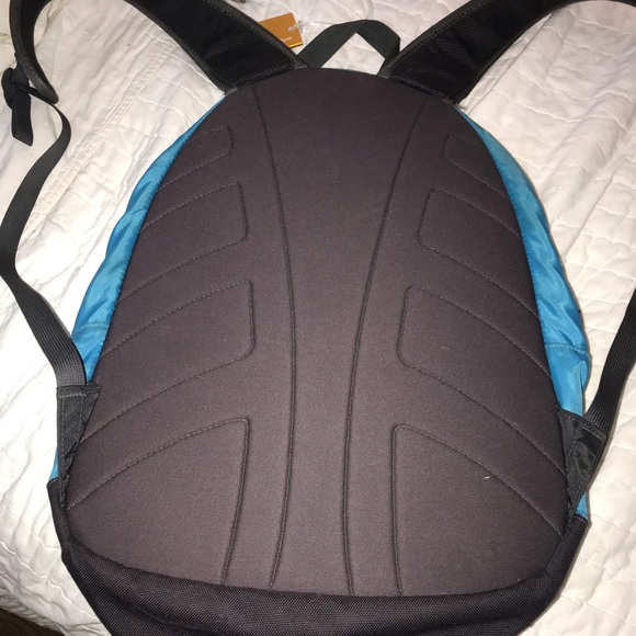 Blue north face backpack - Picture 2 of 3